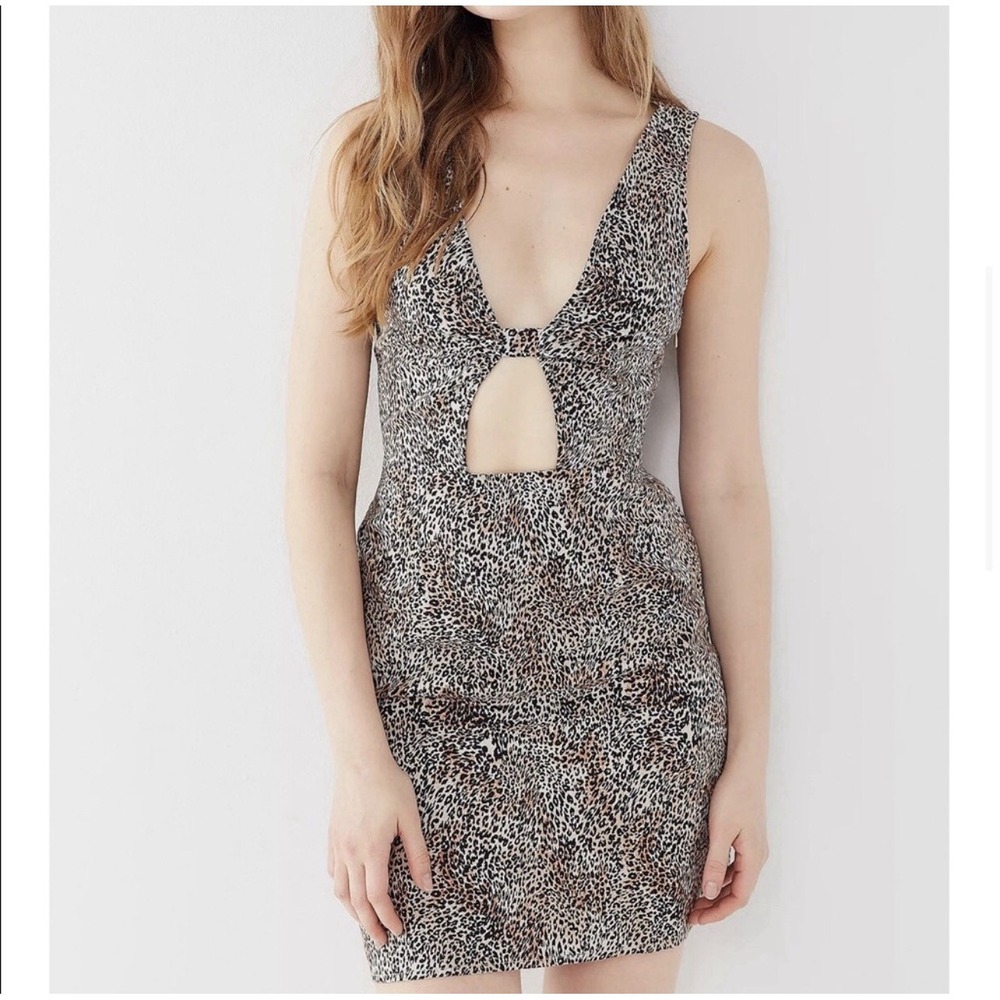Urban Outfitters Sweet Tooth Linen Cheetah Print Mini Dress Sz M Animal Key Hole